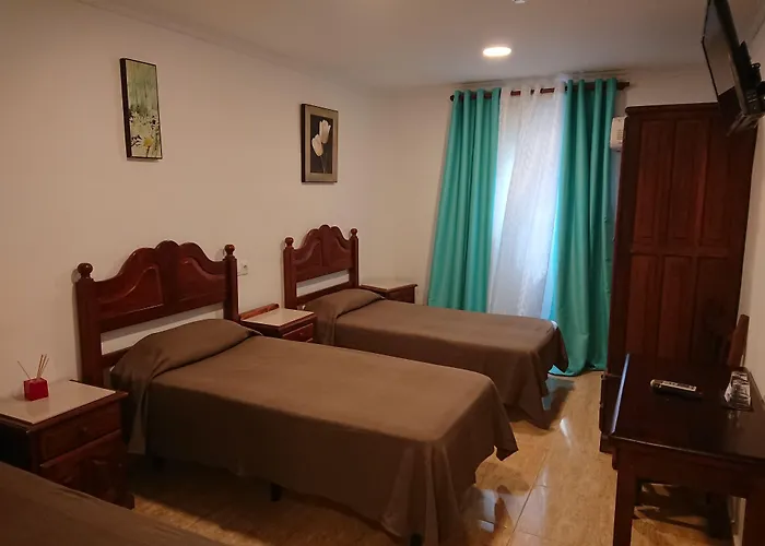 Manantiales מלון *