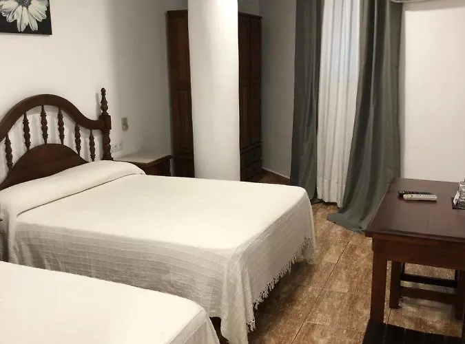 מלון Manantiales *