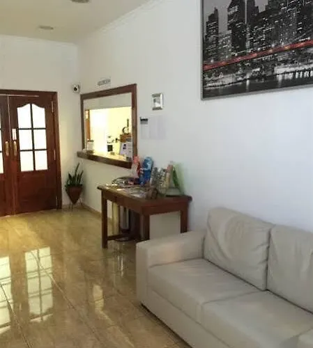 Manantiales טורמולינוס